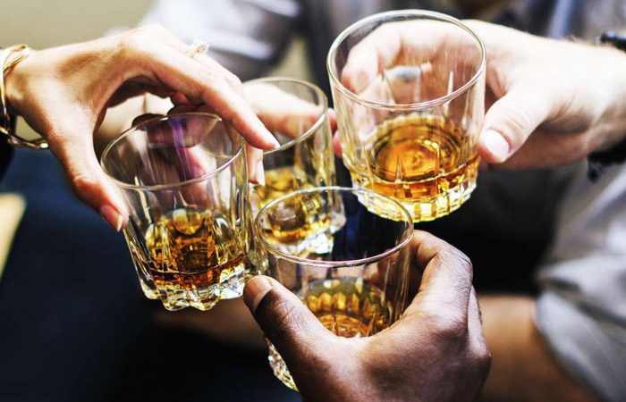 سازمان جهانی بهداشت درباره مصرف نوشیدنی های الکلی هشدار داد