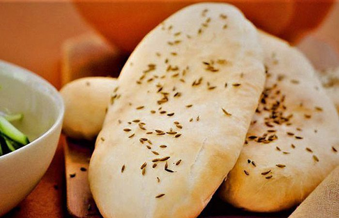 طرز تهیه نان زیره و سیاه‌دانه