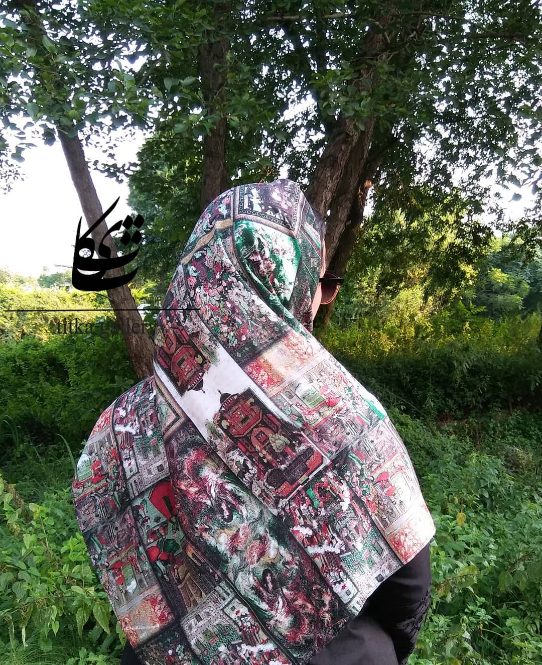 روسری های دست دوز برند ایرانی تیتکا