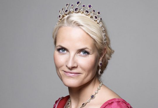 زیباترین جواهرات پرنسس نروژ مِت ماریت