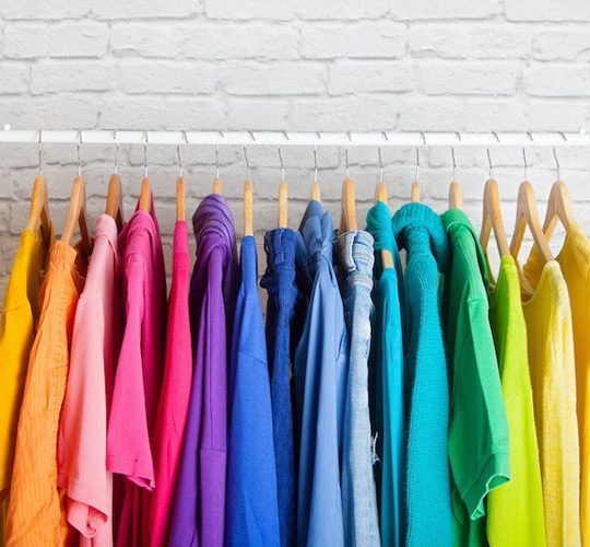 رنگ شناسی در طراحی لباس