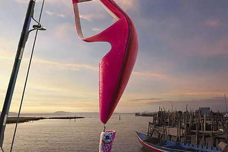 پرده برداری از کمپین Christian Louboutin 10