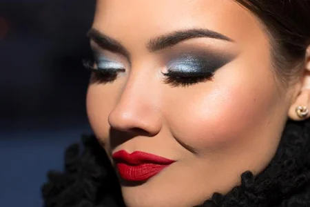 آموزش آرایش چشم آبی 2