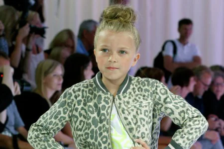 مدل لباس دخترانه Sofie-Schnoor 9