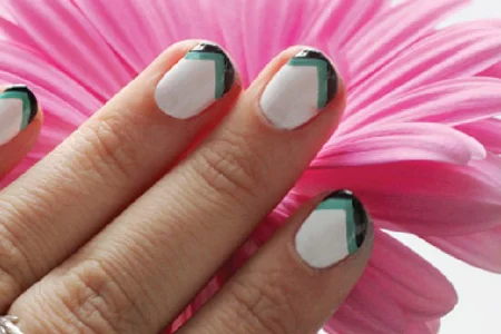 آموزش طراحی ساده ناخن 2