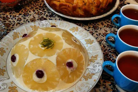 طرز تهیه دسر شارلوت آناناس 3