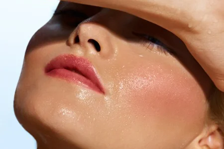 ترفندهای تازه نگه داشتن آرایش در فصل تابستان 2