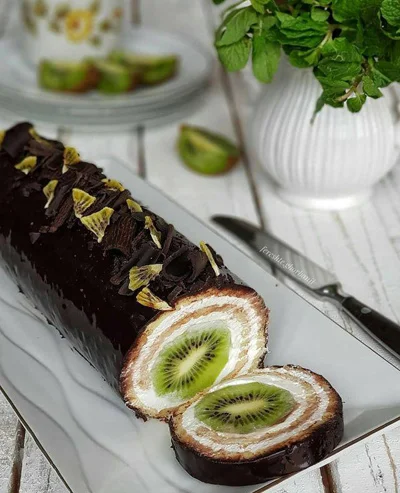 طرز تهیه رولت خامه ای مغزدار
