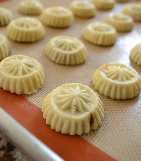 طرز تهیه کلوچه معمول عربی برای ماه رمضان
