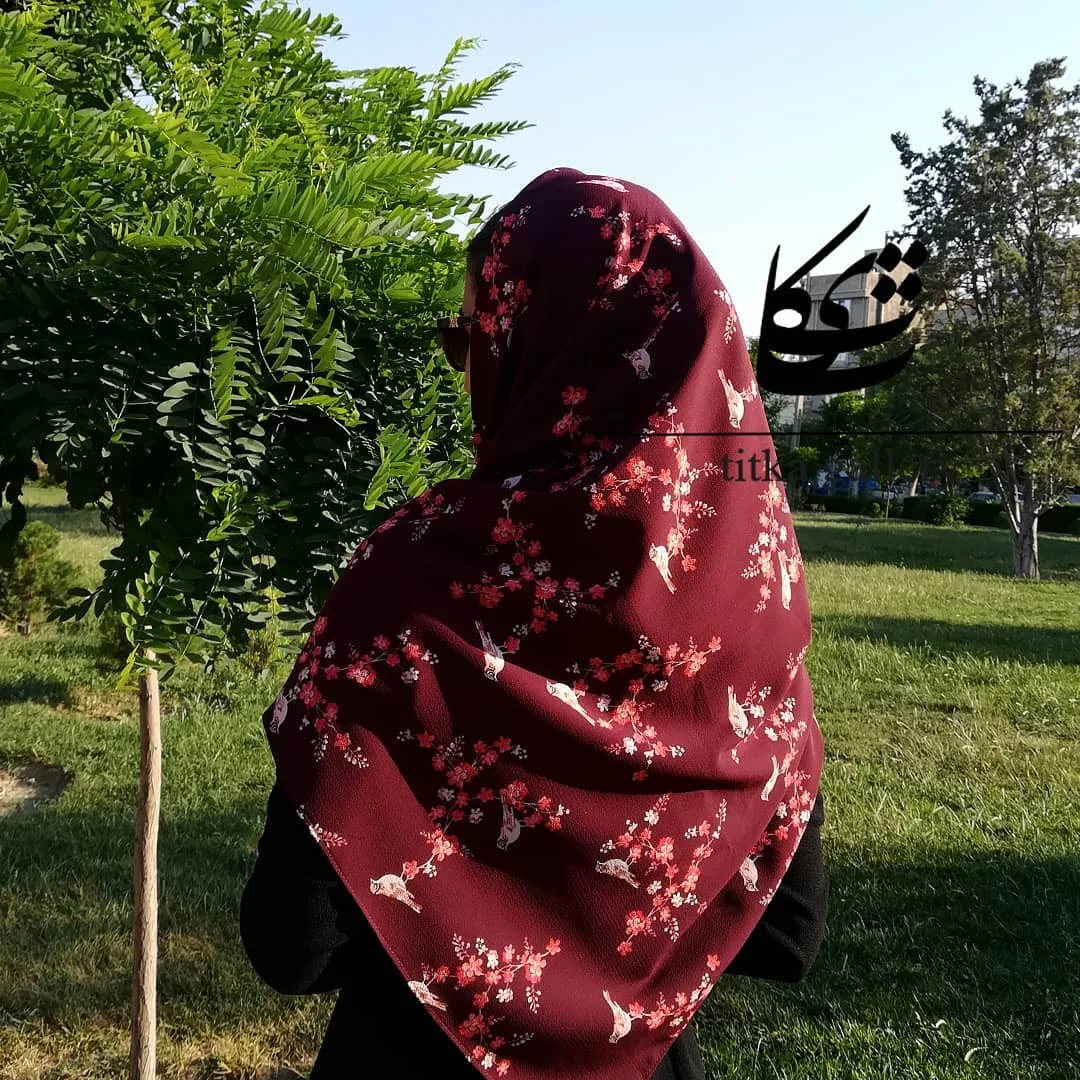 روسری های دست دوز برند ایرانی تیتکا