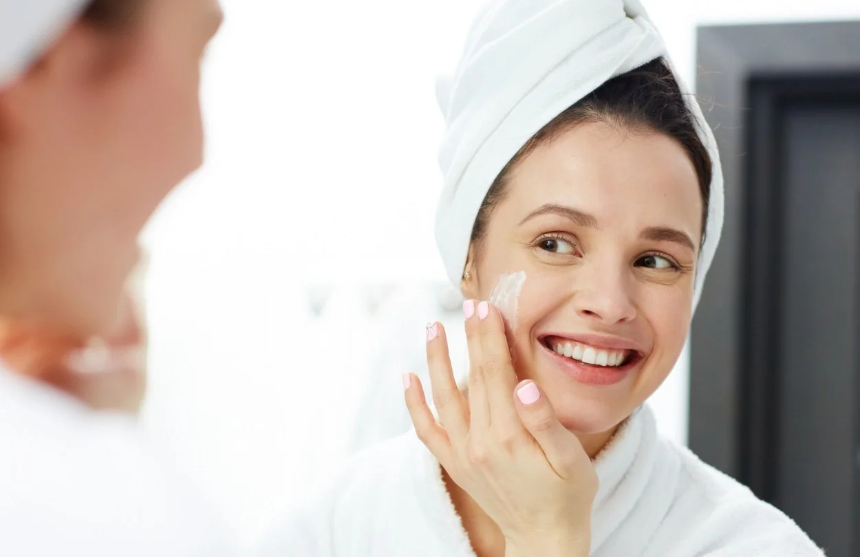 مرطوب کننده برای پوست چرب چه ویژگی هایی باید داشته باشد؟