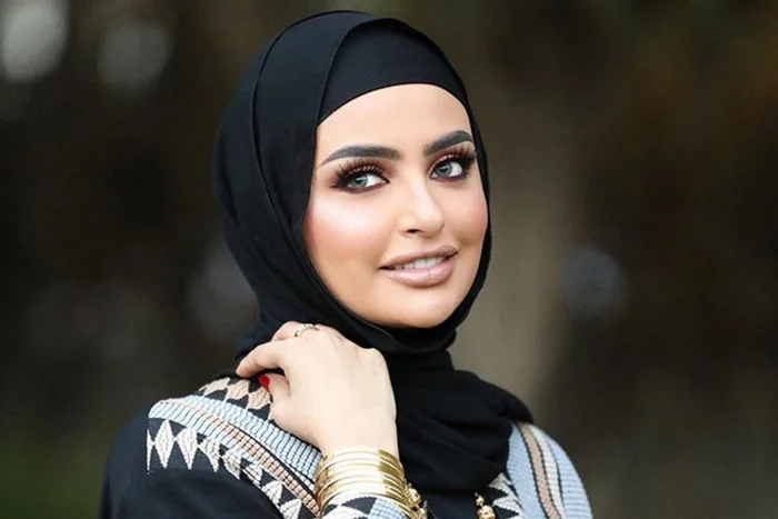 انتخاب روسری و شال بر حسب رنگ پوست