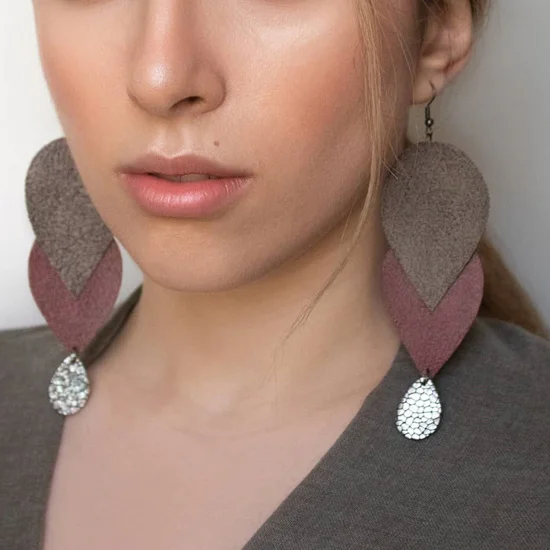 مدل گوشواره دست ساز چرم